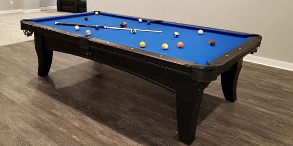 Olhausen Chicago Pool Table room setting
