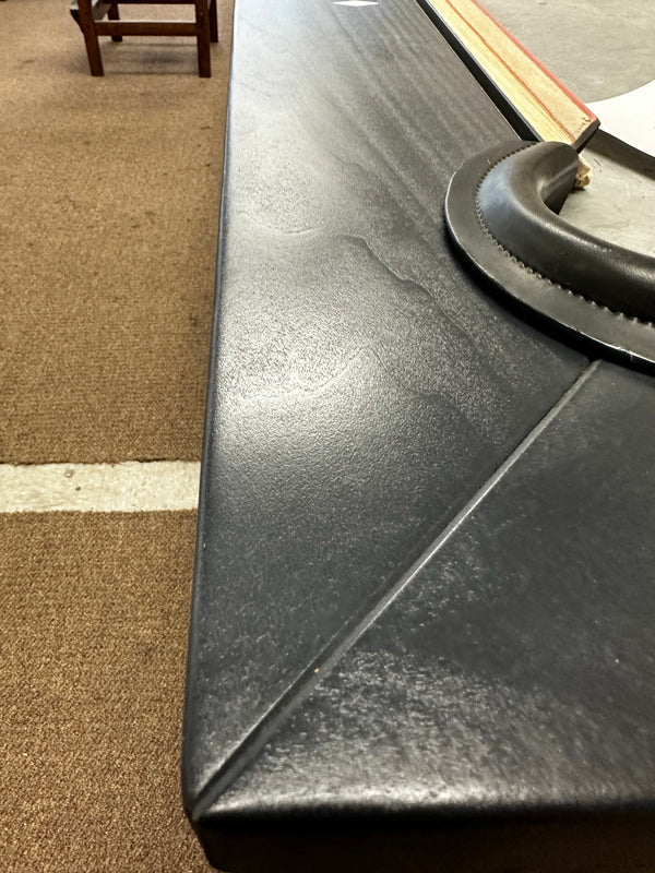 8’ Connelly Richland Floor Model